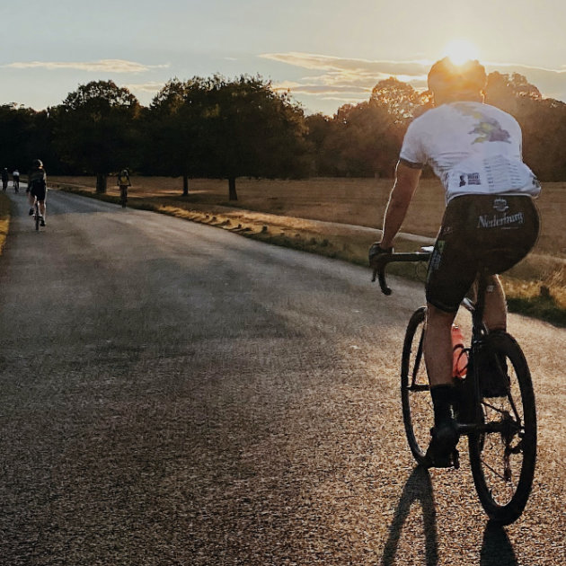 is biking good for knee injuries